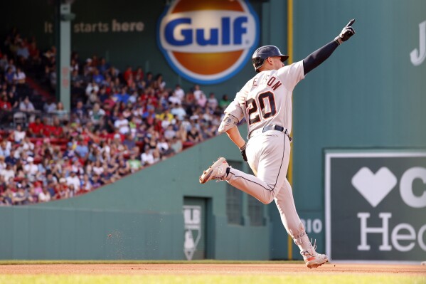Detroit Tigers vs. Boston Red Sox: Photos from Fenway Park