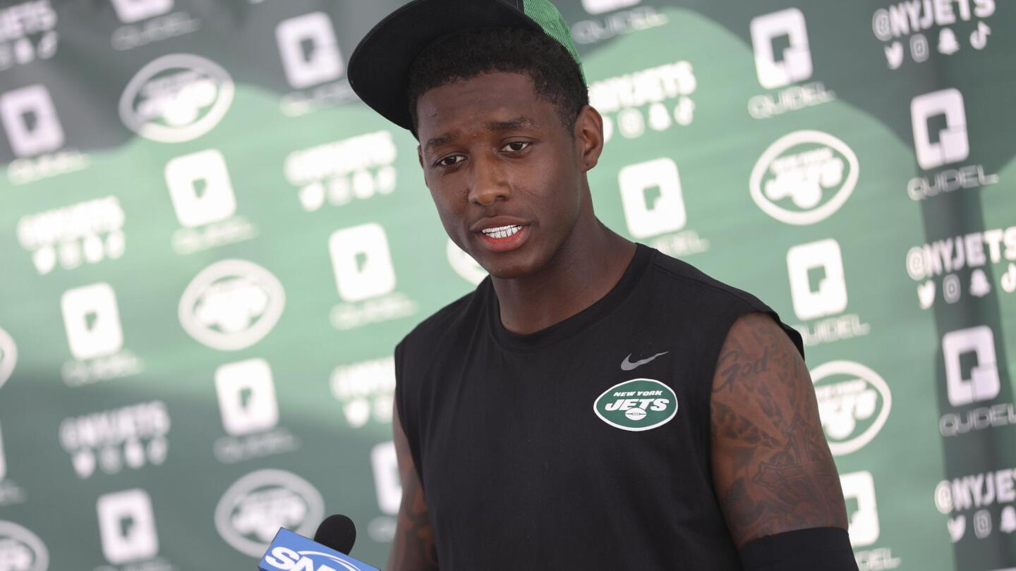 Jets' first-round trio passing early tests in training camp