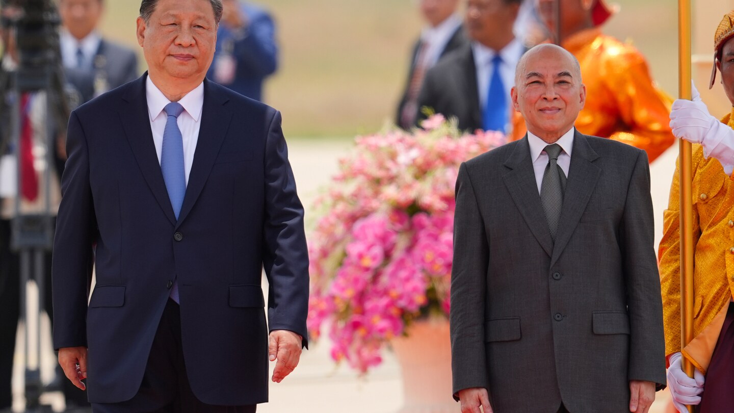 China’s leader Xi Jinping arrives in Cambodia to wrap up 3-nation Southeast Asia tour