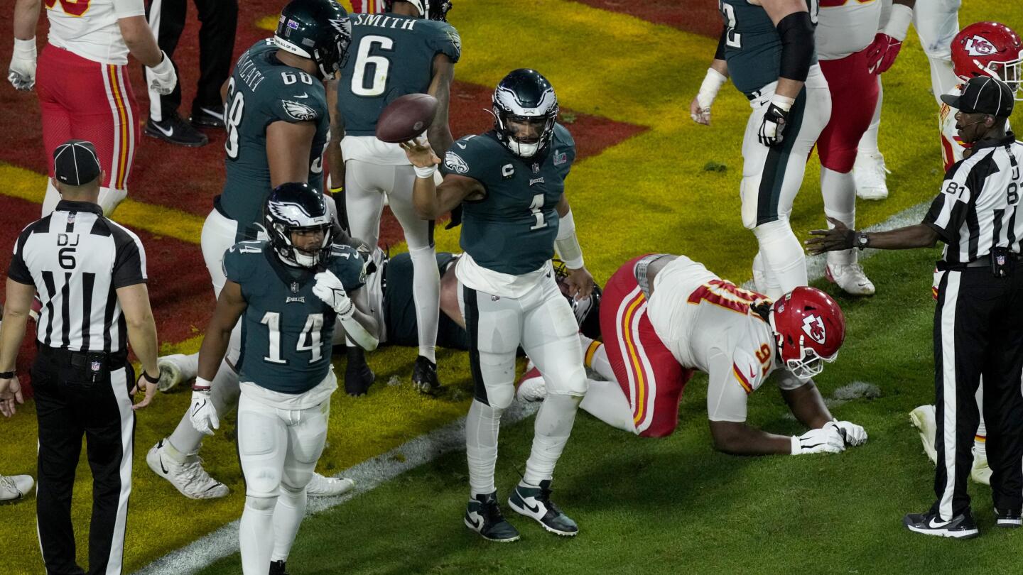 Magnificent Jalen Hurts goes down swinging in Eagles' Super Bowl loss, Philadelphia Eagles