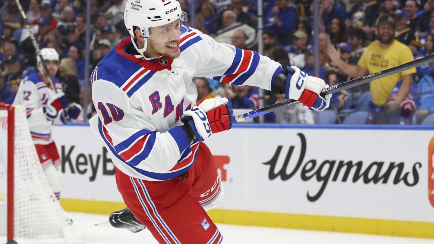 Kreider scores twice in Rangers' seasonopening 51 win over Sabres