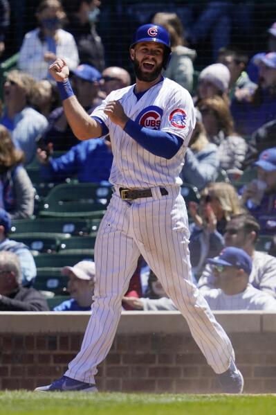 Cubs' David Bote suffers separated shoulder