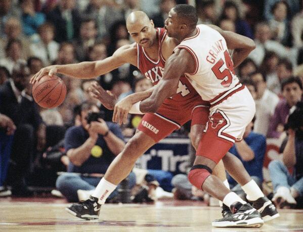 Chicago Bulls Michael Jordan in action vs Phoenix Suns Charles