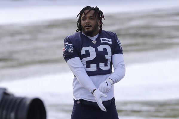 FILE - New England Patriots strong safety Patrick Chung pulls on a glove while warming up during an NFL football practice in Foxborough, Mass., in this Wednesday, Dec. 18, 2019, file photo. More than half of the 67 NFL players who opted out of the 2020 season amid the COVID-19 pandemic are no longer with the same team and almost two dozen aren't on anyone's roster.
The Patriots had a league-high eight players opt out, including safety Patrick Chung and fullback Dan Vitale, both of whom retired this year along with two other opt outs: Cardinals O-lineman Marcus Gilbert and Panthers linebacker Jordan Mack.
(AP Photo/Steven Senne, File)