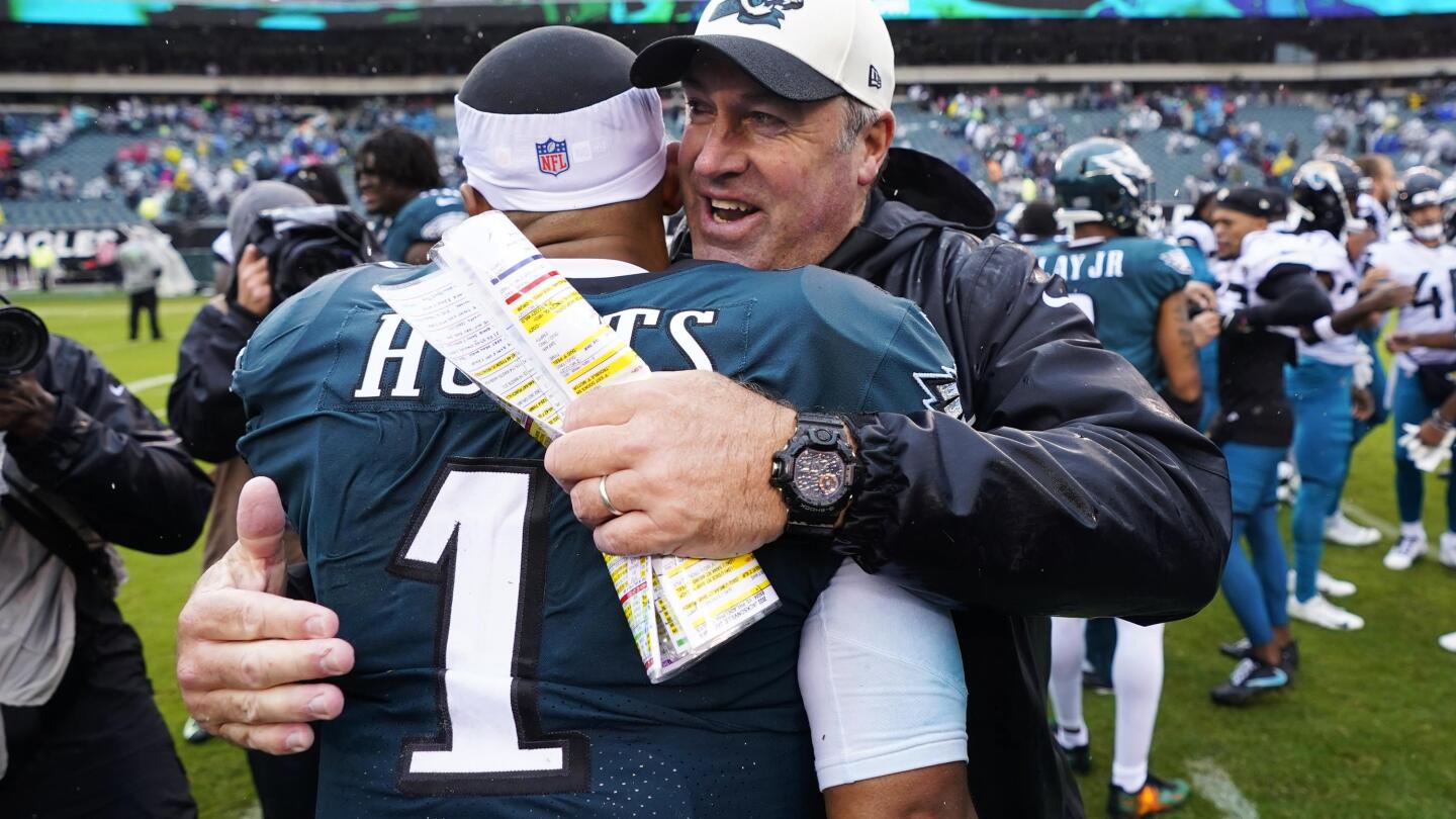 Doug Pederson: Eagles fans threw batteries at me during playing days 