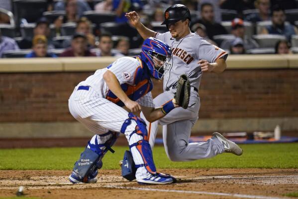San Francisco Giants catcher Buster Posey (28) during game against the New  York Mets at Citi