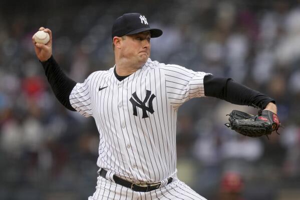 Yankees' Clay Holmes, Jonathan Loaisiga pitch scoreless innings