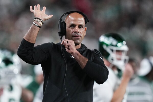 New York Jets head coach Robert Saleh motions from the sidelines during the third quarter of an NFL football game against the Kansas City Chiefs, Sunday, Oct. 1, 2023, in East Rutherford, N.J. (AP Photo/Frank Franklin II)