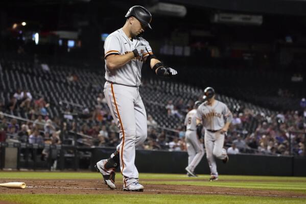 Giants go extras to win 11-8 after Diamondbacks rally