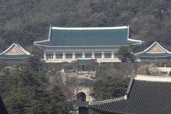 FILE - The presidential Blue House is seen in Seoul, South Korea on March 10, 2017. South Korea’s incoming president Yoon Suk Yeol said Sunday, March 20, 2022, he will abandon the mountainside presidential palace of Blue House and establish his office at the Defense Ministry compound in central Seoul to better communicate with the public. (AP Photo/Lee Jin-man, File)