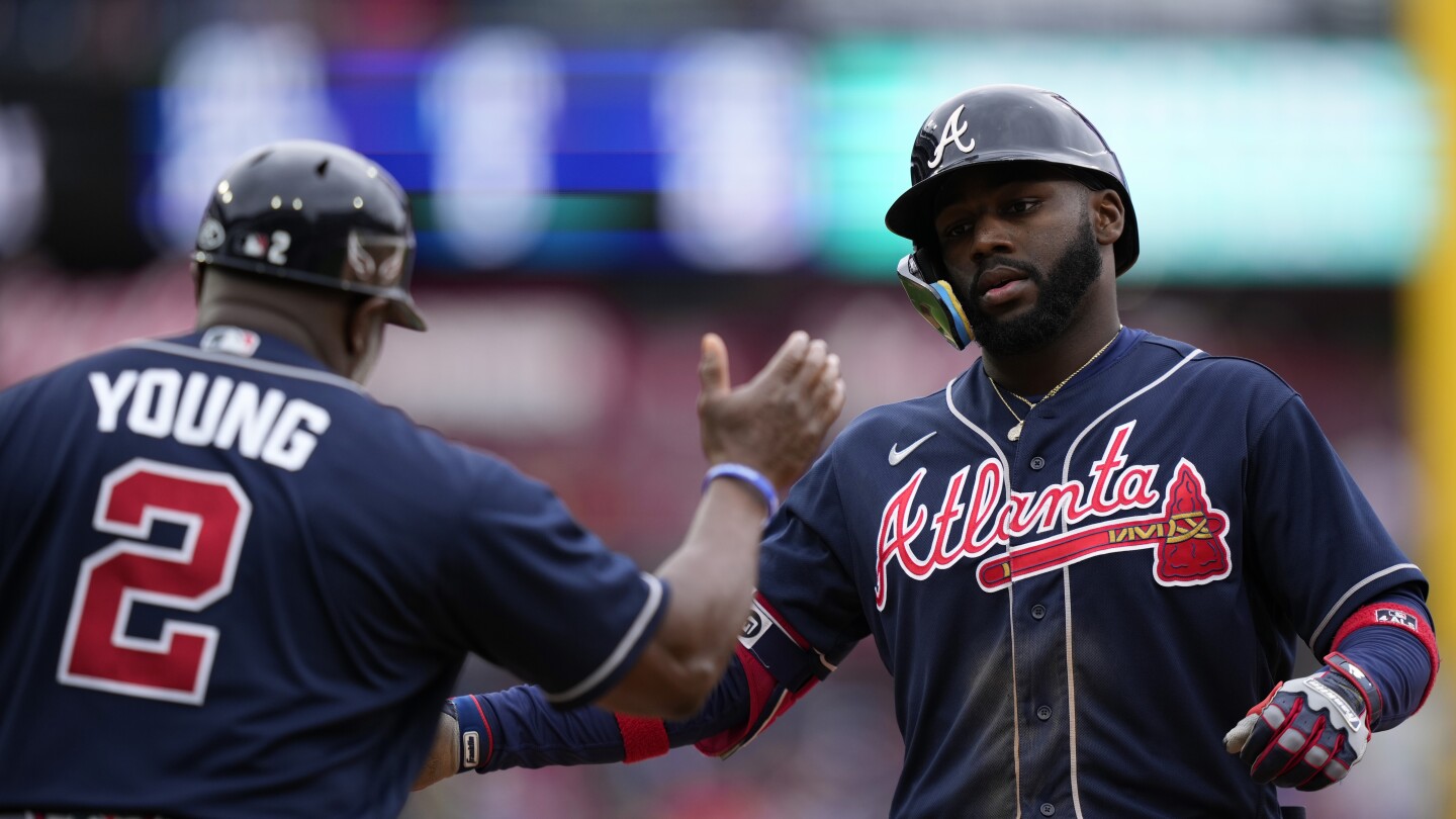 Prado lifts Braves past Phillies in 10th, Sports