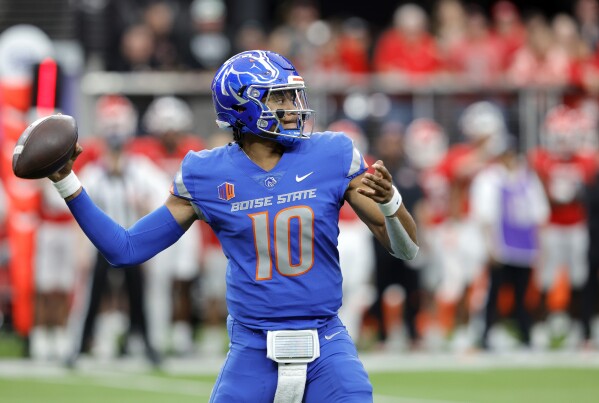 Former Boise State QB Taylen Green transferring to Arkansas; Penn State  lands Division II OT Herron | AP News