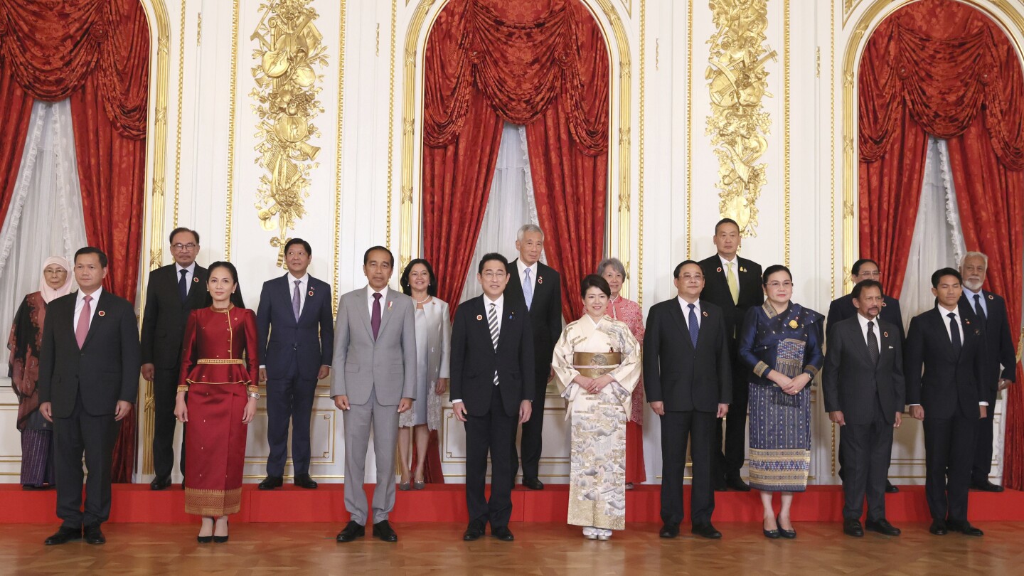 Япония и АСЕАН укрепват връзките си на срещата на върха, фокусирана върху сигурността на фона на напрежението в Китай