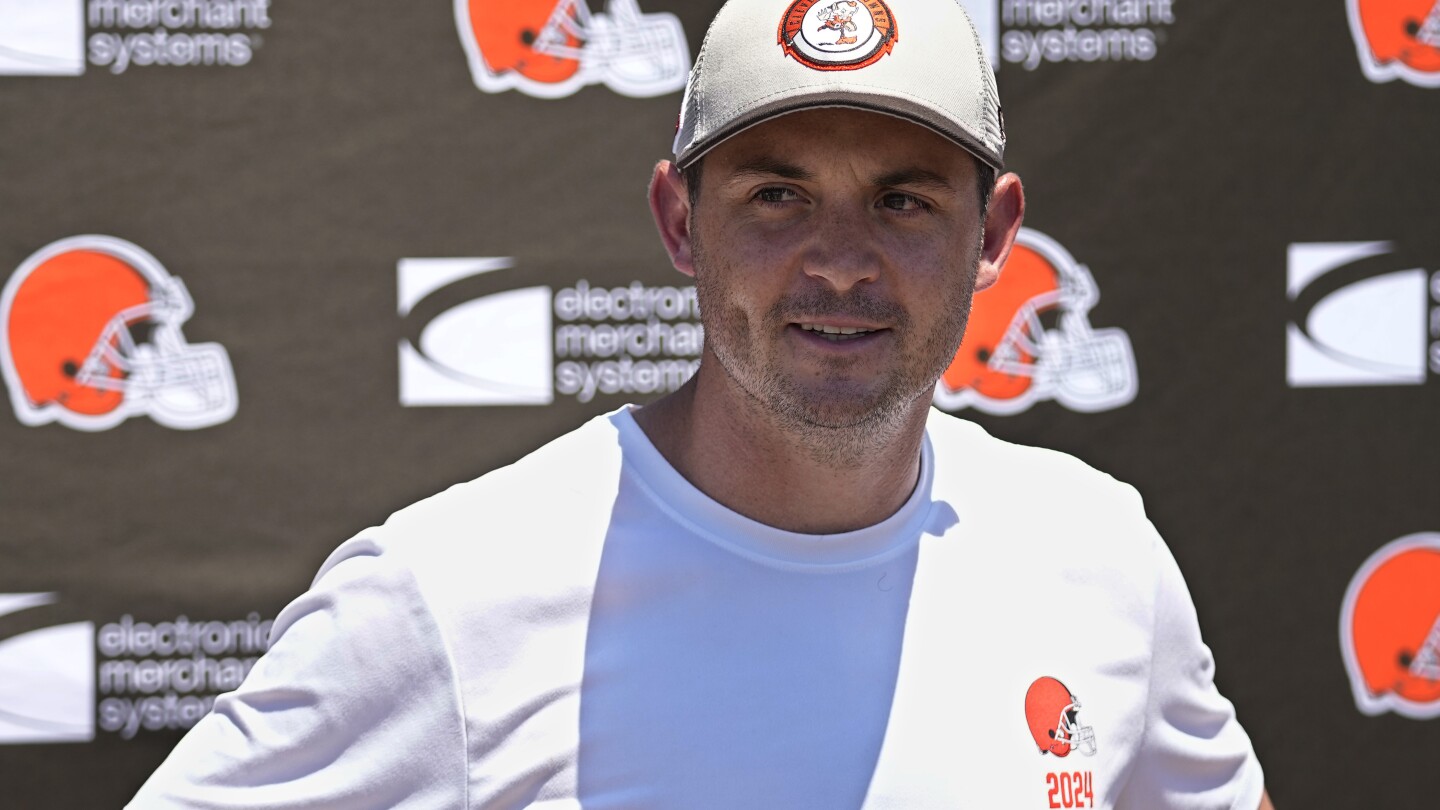 Kevin Stefanski Resumes Play-Calling for Browns' Offense