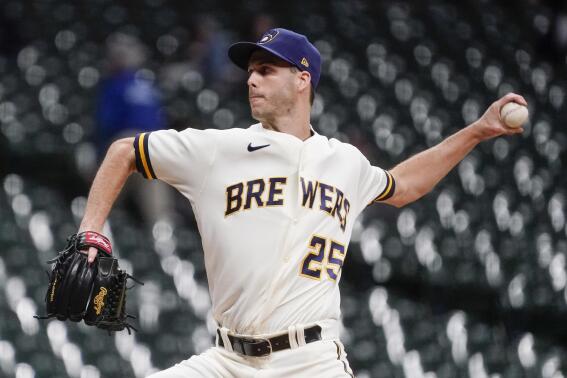 Caratini, Padres beat Giants 7-6 in 10 to tighten NL West