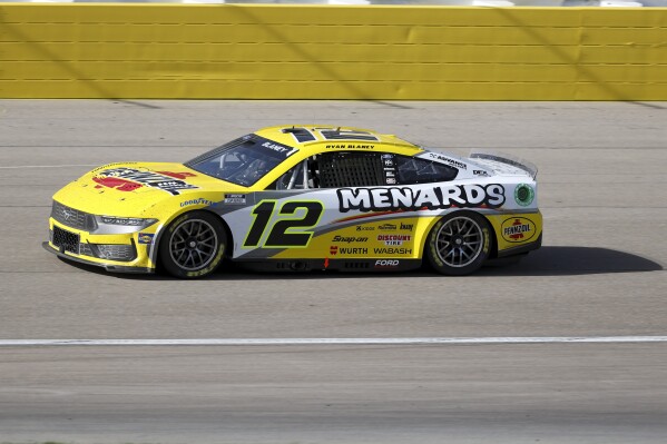 Ryan Blaney (12) drives during a NASCAR Cup Series auto race at Las Vegas Motor Speedway, Sunday, March 3, 2024, in Las Vegas. (AP Photo/Ian Maule)