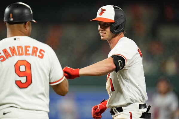 Jordan Westburg records first MLB hit in debut as Orioles top Reds, 10-3,  in rain-delayed game