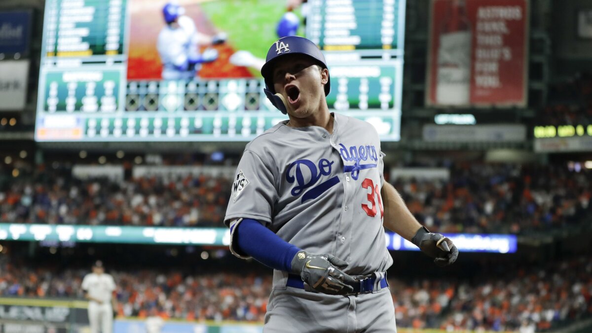 The Latest: Dodgers take Game 4 with big 9th inning