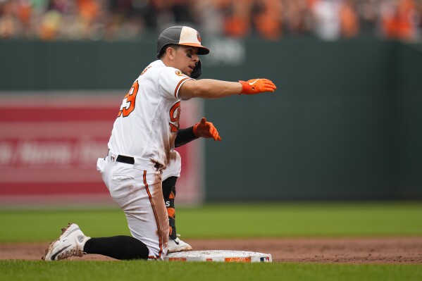 With 5-4 win over Astros, Orioles stay sweep-less before heading