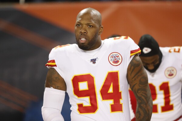 FILE - Kansas City Chiefs outside linebacker Terrell Suggs (94) prepares before an NFL football game against the Chicago Bears in Chicago, Sunday, Dec. 22, 2019. Former NFL linebacker Terrell Suggs has been arrested after allegedly threatening another man and showing a handgun during a dispute in a Starbucks drive-thru line, Tuesday, April 9, 2024. (AP Photo/Charles Rex Arbogast, File)