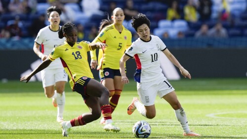 Colombia's Linda Caicedo, left, and South Korea's JI So-yun compete for the ball during the Women's World Cup Group H soccer match between Colombia and South Korea at the Sydney Football Stadium in Sydney, Australia, Tuesday, July 25, 2023. (AP Photo/Rick Rycroft)