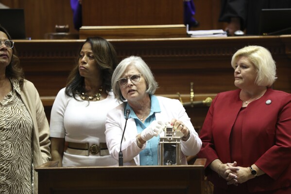 Public kept out of courtroom as judge weighs evidence in South Carolina police ambush case