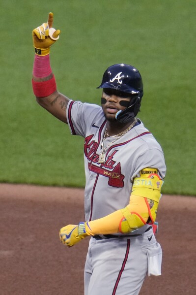 Austin Riley homers twice again as Braves dismiss Pirates
