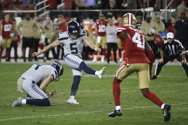 Seahawks LB Bobby Wagner Congratulates 49ers' Fred Warner On Big