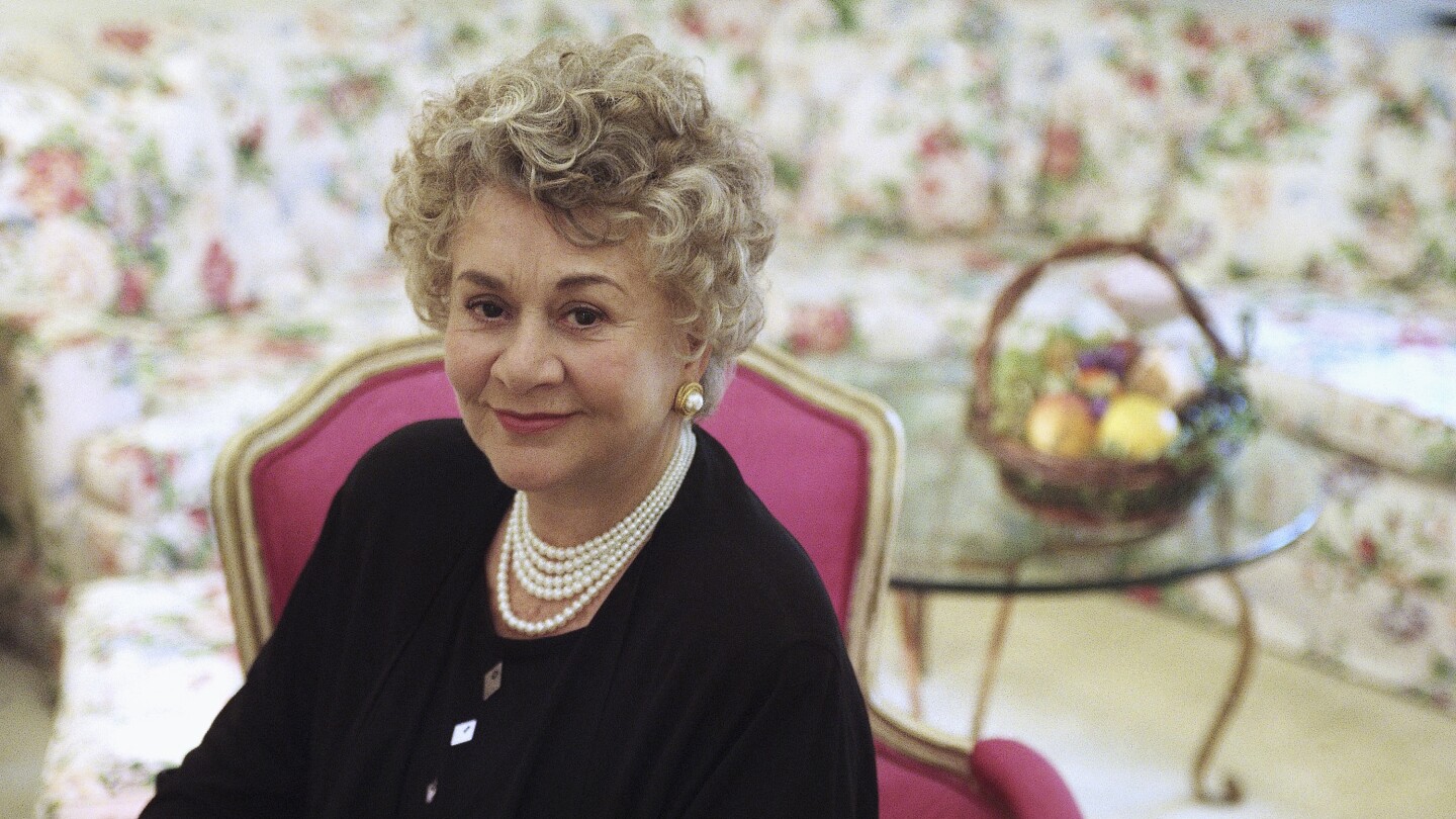 Tony Award-winning British actor Joan Plowright, widow of Laurence Olivier, dies at 95
