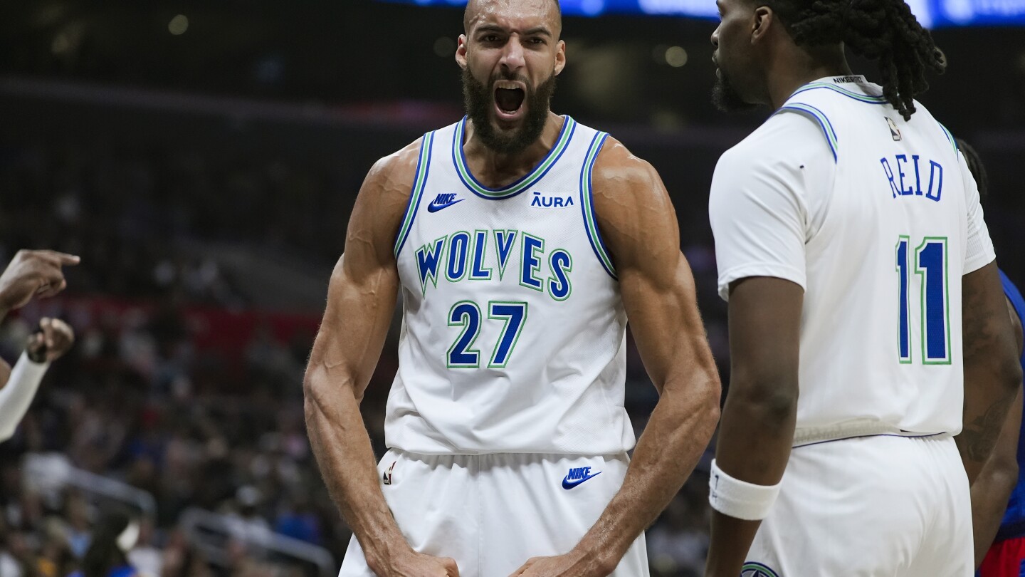 Towns, Edwards help Timberwolves rally in second half for 121-100 win over Clippers