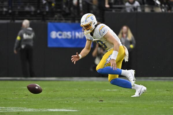 Chargers continue to struggle with same mistakes on defense