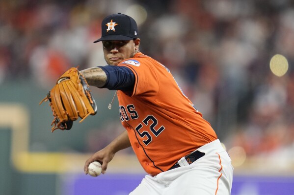 José Altuve hits go-ahead homer as Astros take 3-2 ALCS lead over Rangers -  Los Angeles Times