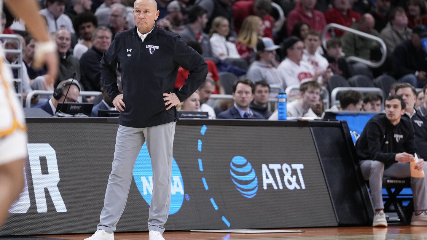 Lipscomb's Lennie Acuff is heading home to Alabama to take job at Samford