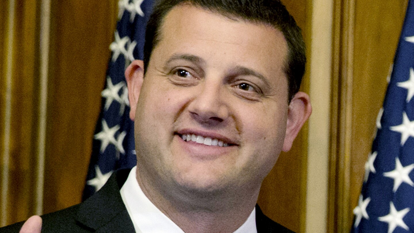 Republican David Valadao, Democrat George Whitesides win US House races in California