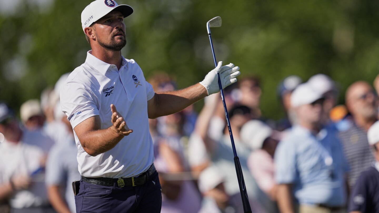 DeChambeau се срива на зелена миля, падайки от 1-ва до равенство за 8-и в PGA Championship 