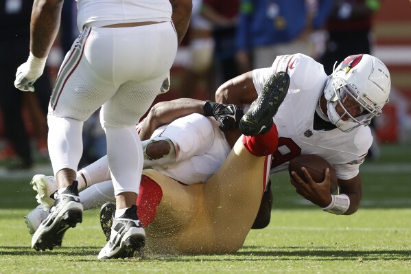 Arizona Cardinals' Josh Dobbs couldn't get the passing game going Sunday