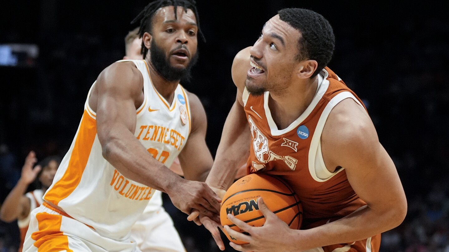 Tennessee Beats Texas in NCAA Tournament Round of 32