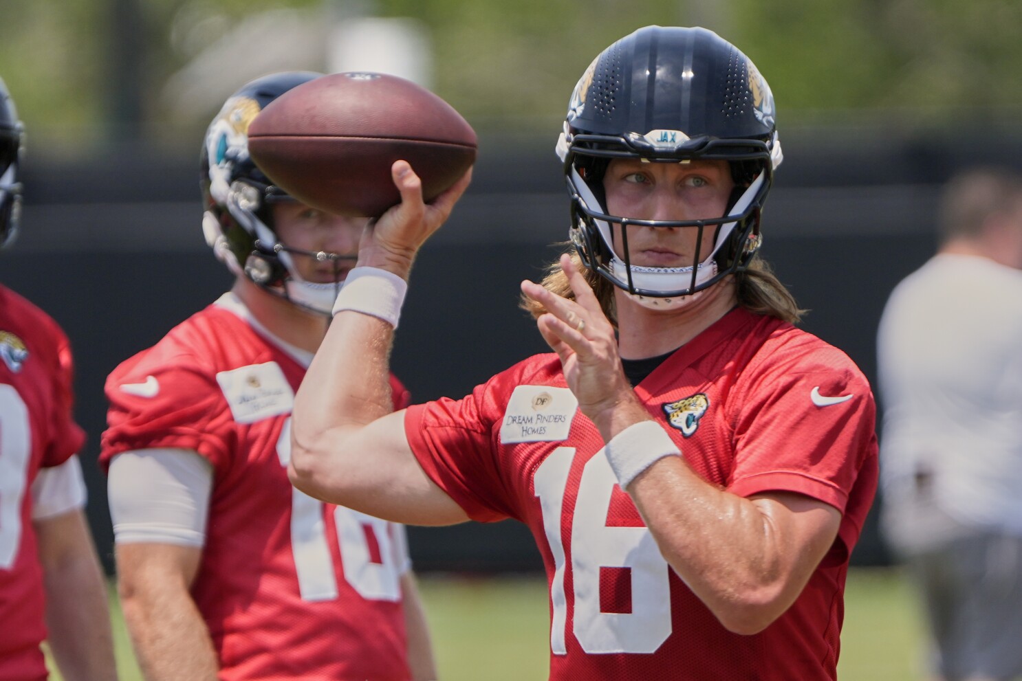 Jaguars QB Trevor Lawrence doesn't feel 'stuck' in bad plays in latest offense