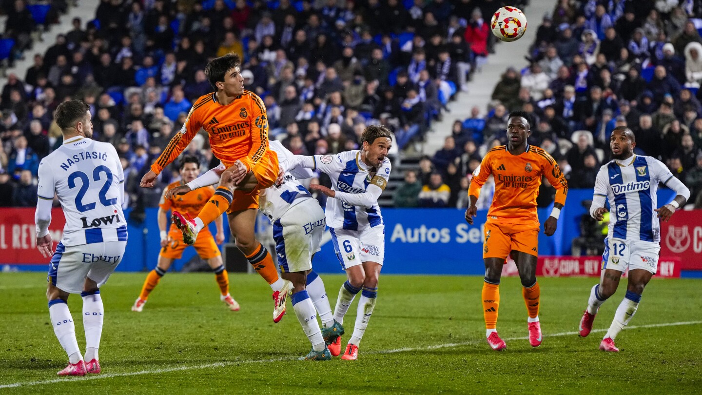 O Real Madrid vence o Leganes por 3-2 para chegar às semifinais da Copa no gol de García no tempo de parada
 #ÚltimasNotícias
