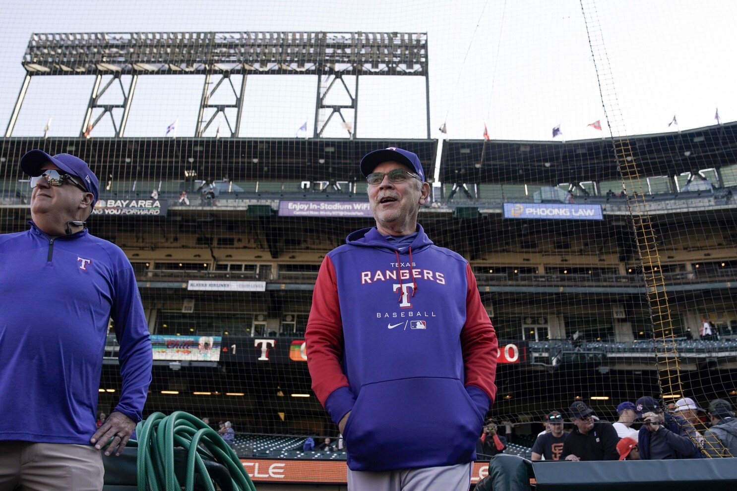 Bruce Bochy returns to Oracle Park to warm welcome guiding Texas Rangers