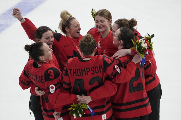 Canada beats U.S. women 3-2 for hockey gold medal
