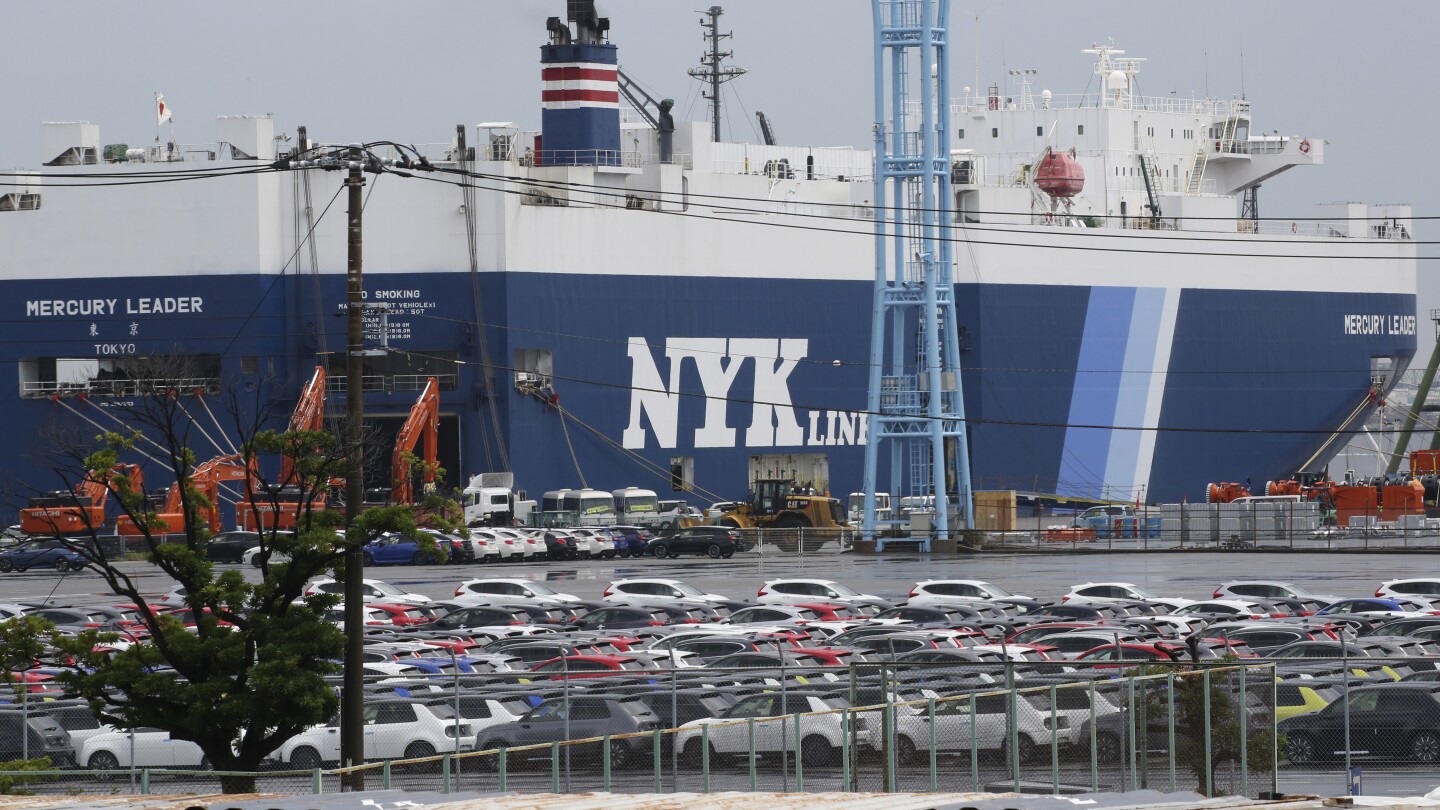 Търговският дефицит на Япония намалява, тъй като износът продължава да расте