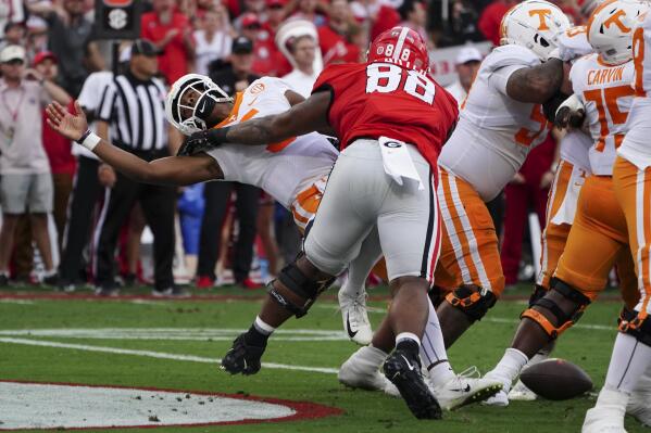 College football  Tennessee wins wild one on Hail Mary