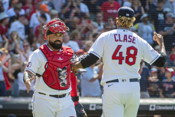 Emergence of Sandy Leon has saved Red Sox at catcher