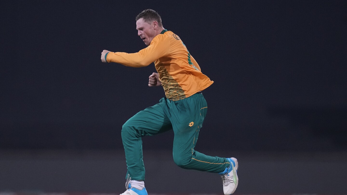 South Africa Edges Out Pakistan by 11 Runs in Thrilling T20I Opener