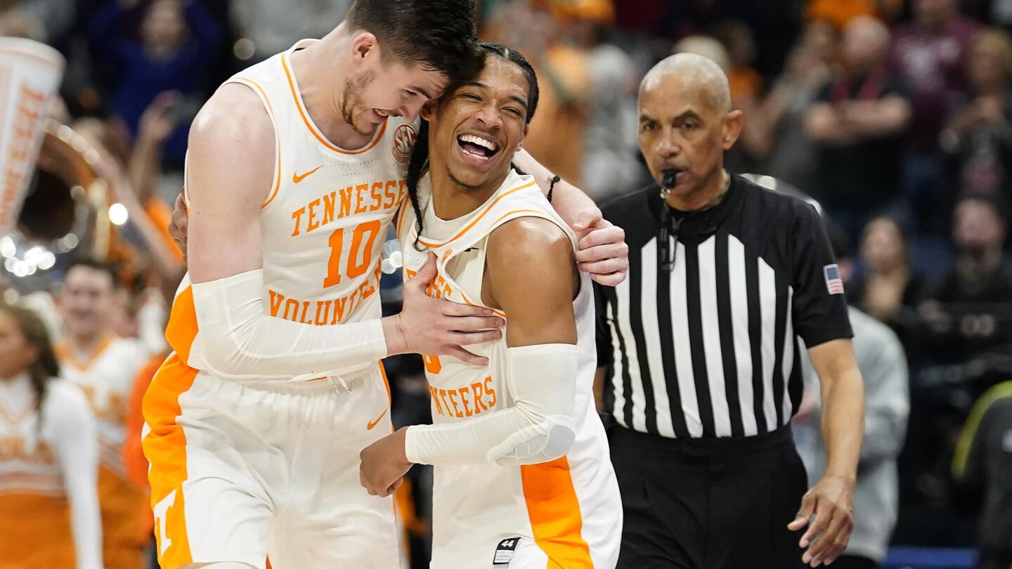 Vols fall to top-ranked Arkansas in SEC Tournament final