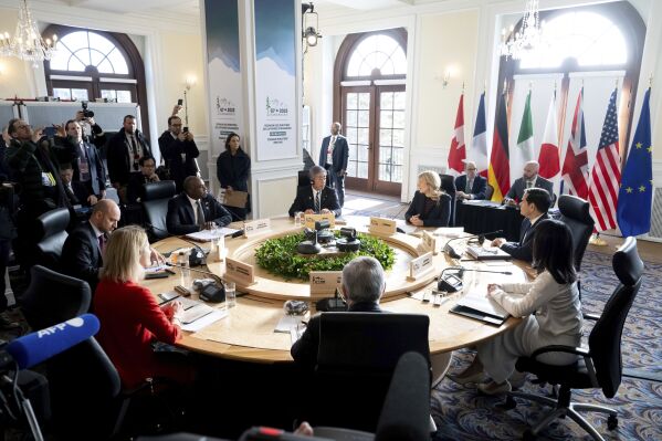 Các đồng minh G7 họp tại Canada vẫn đoàn kết ngay cả khi có thuế quan của Trump với Canada