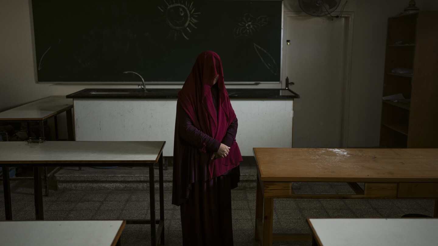 Mujeres palestinas detenidas por Israel alegan abusos durante la detención israelí