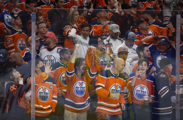 Battle of Alberta allegiances split NHL fans across province