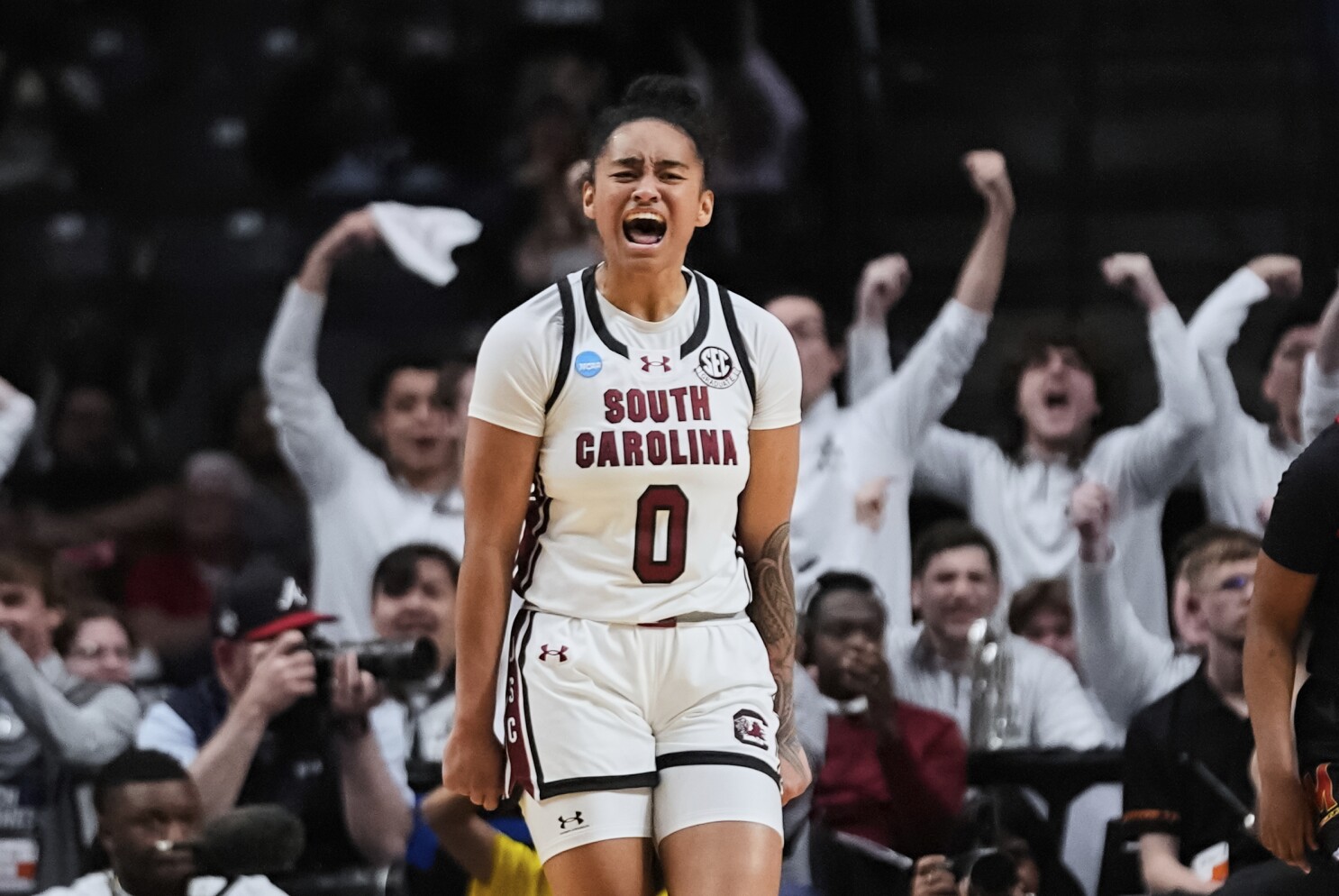 MiLaysia Fulwiley helps defending champion South Carolina outlast Maryland 71-67 in March Madness